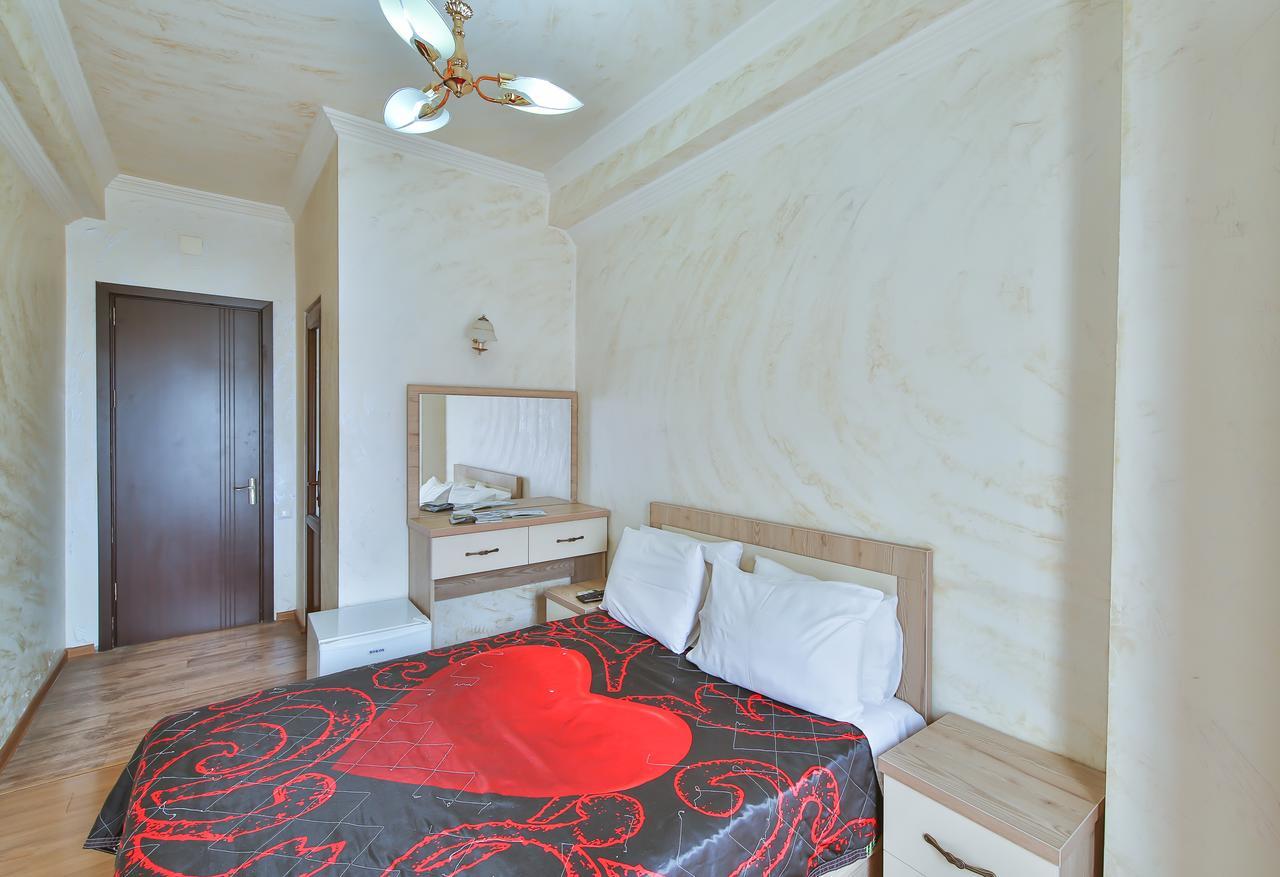 Royal Hotel Batumi Eksteriør billede