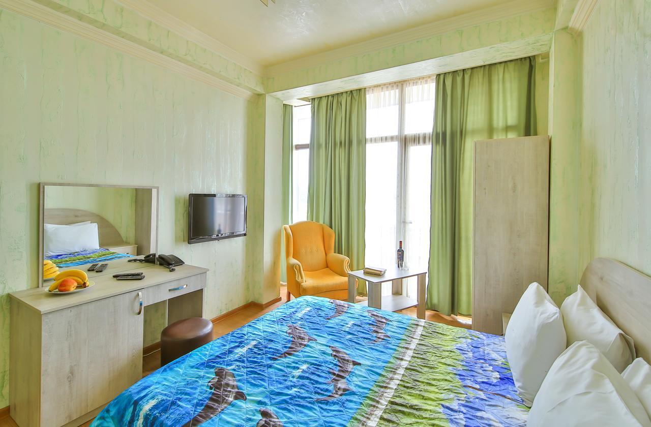 Royal Hotel Batumi Eksteriør billede
