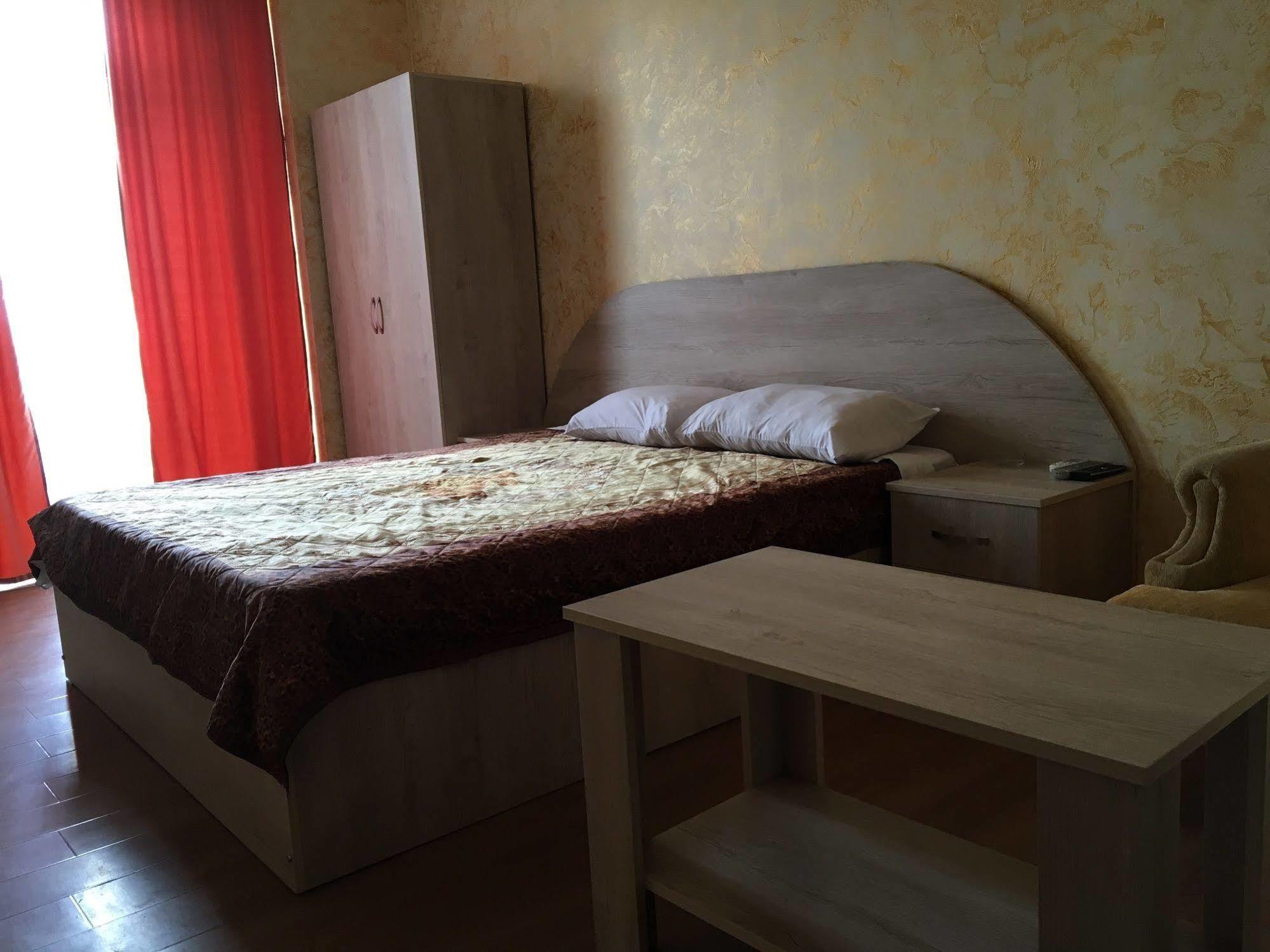 Royal Hotel Batumi Eksteriør billede