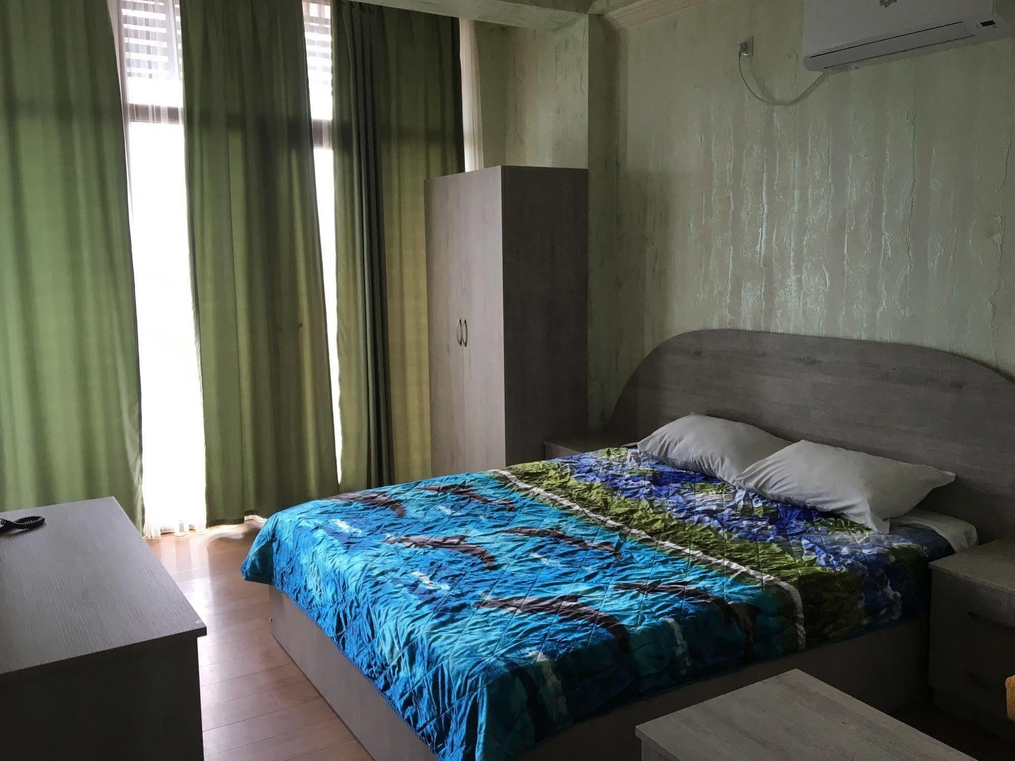Royal Hotel Batumi Eksteriør billede